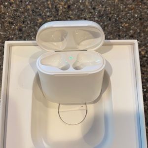 Airpod charging case